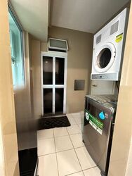 The Esparis (D18), Condominium #635137171